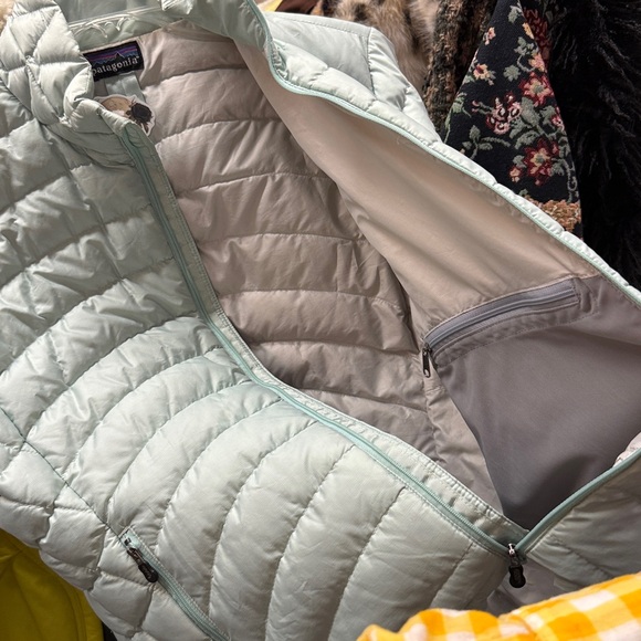 Patagonia BluePuffer Jacket - Picture 3 of 3